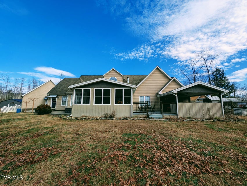 Photo #4: 348 Lakewood Drive