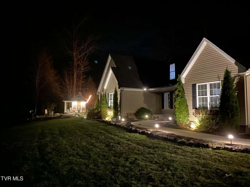 Photo #14: 348 Lakewood Drive