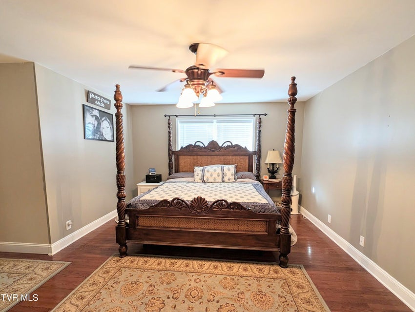 Photo #39: 348 Lakewood Drive