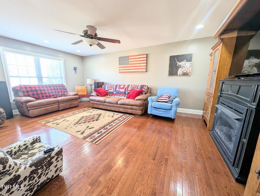 Photo #46: 348 Lakewood Drive