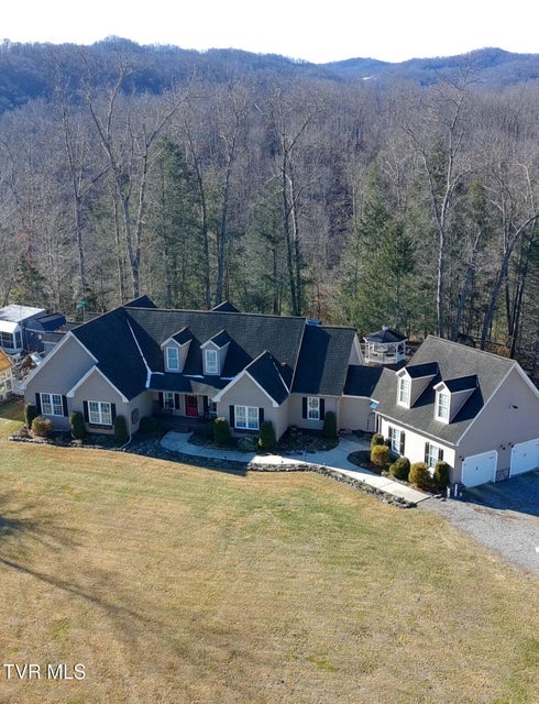 Photo #82: 348 Lakewood Drive