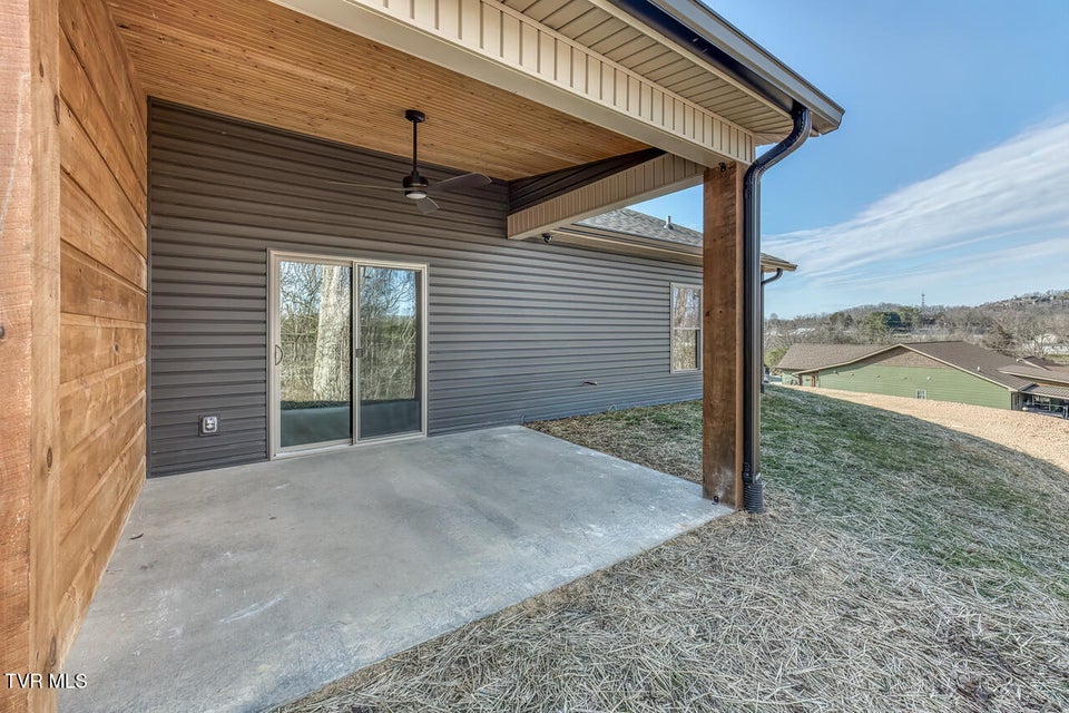 Photo #33: 1091 Traders Walk