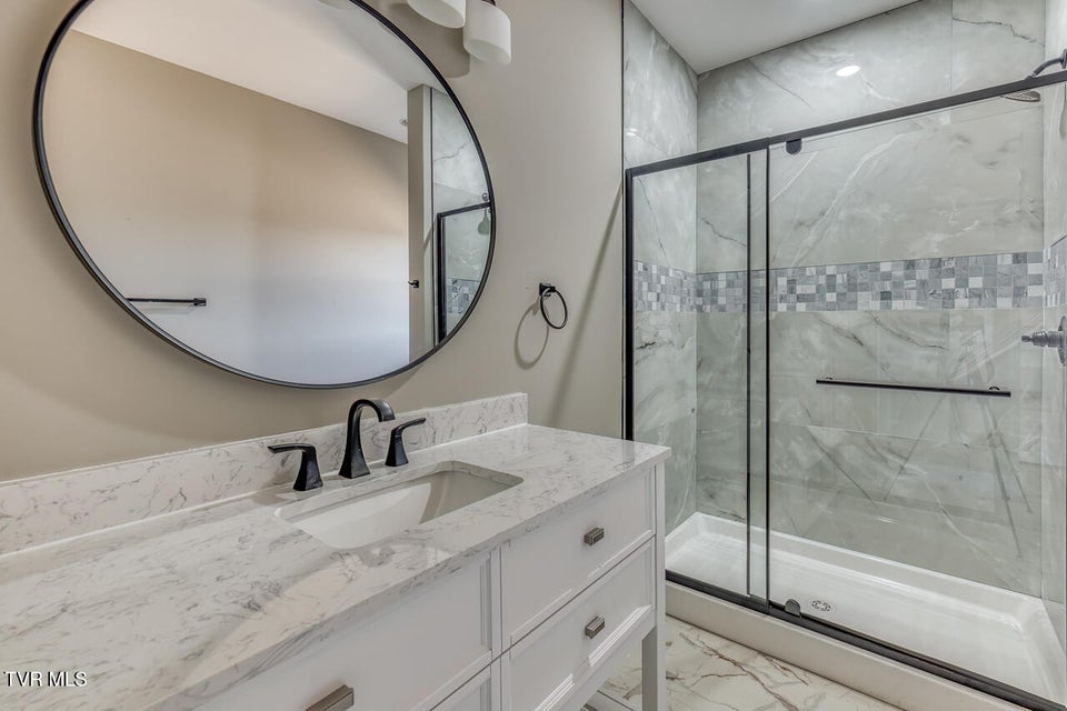 Photo #19: 1091 Traders Walk