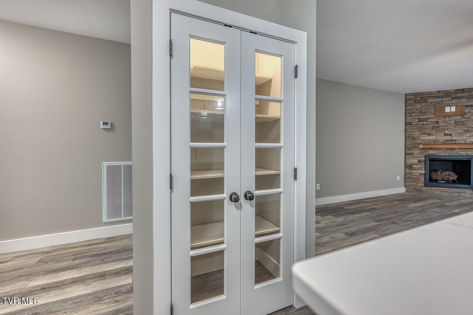 Photo #12: 1091 Traders Walk