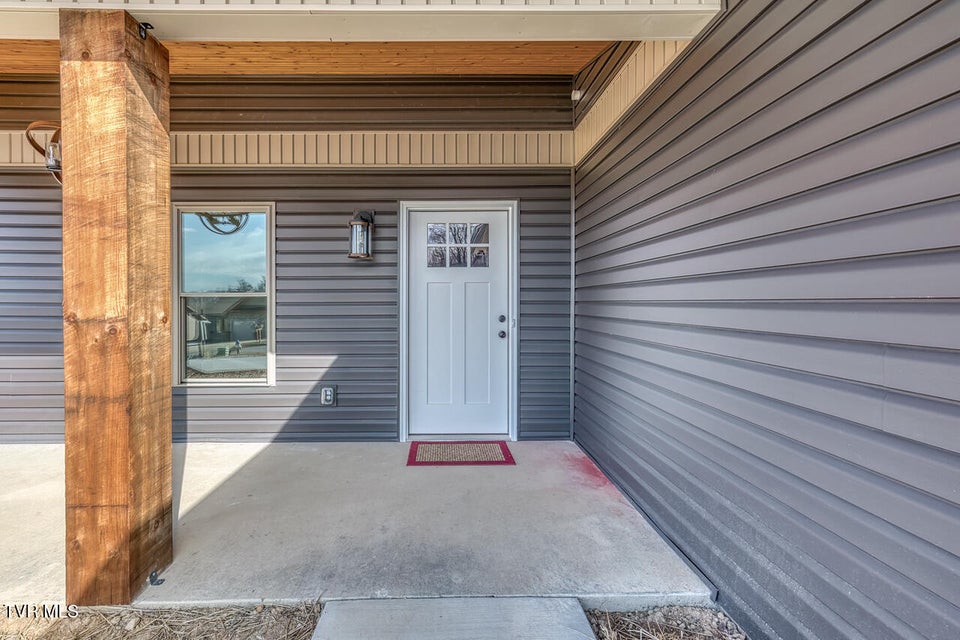 Photo #4: 1091 Traders Walk