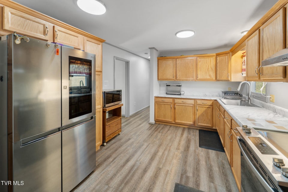 Photo #14: 1965 Carterton Road