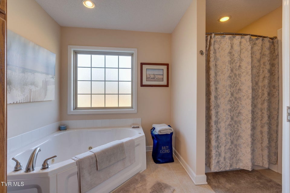 Photo #15: 1023 Appaloosa Trail