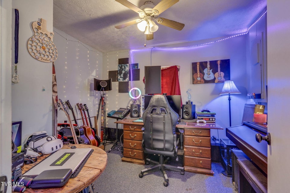 Photo #9: 508 Roan Street