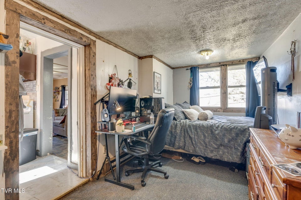 Photo #16: 508 Roan Street