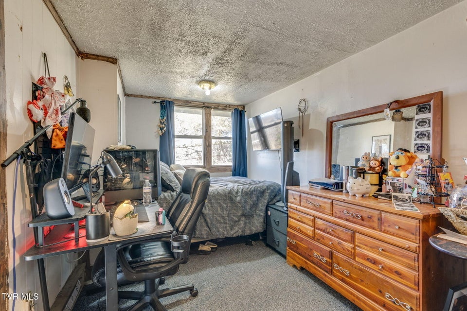 Photo #17: 508 Roan Street