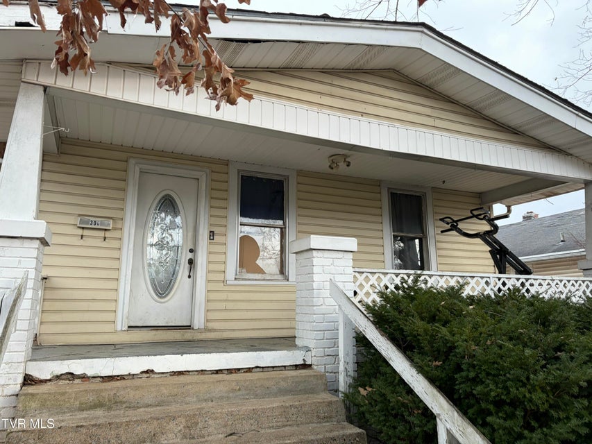 Photo #3: 306 Highland Avenue