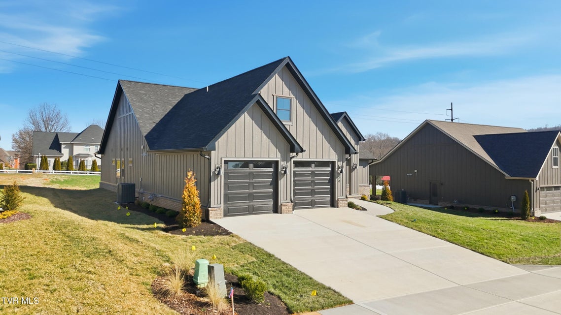 Photo #3: 24 Glaze Farm Way