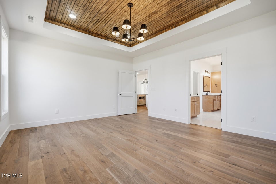 Photo #17: 24 Glaze Farm Way