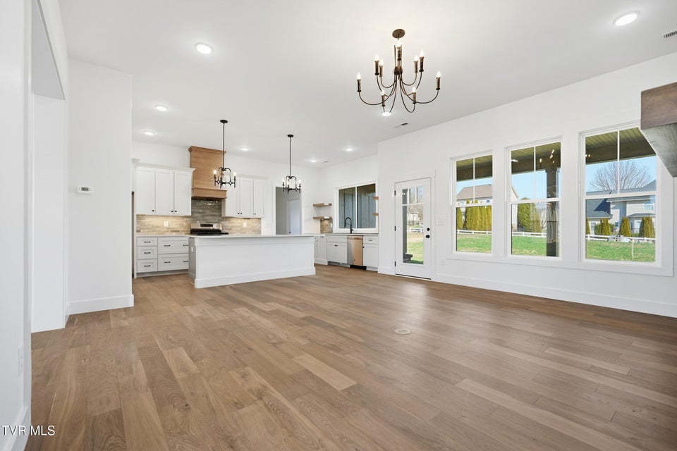 Photo #10: 24 Glaze Farm Way