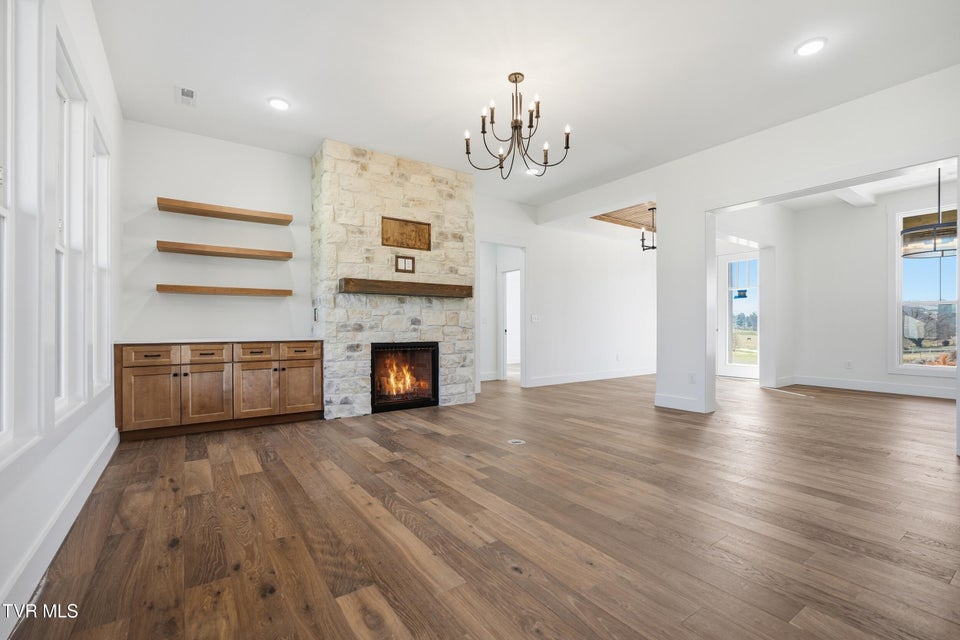 Photo #9: 24 Glaze Farm Way