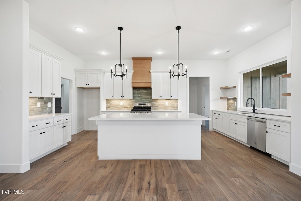 Photo #11: 24 Glaze Farm Way