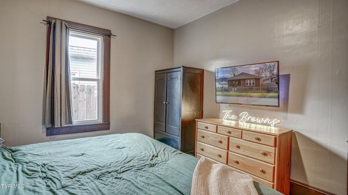 Photo #31: 524 Carolina Avenue