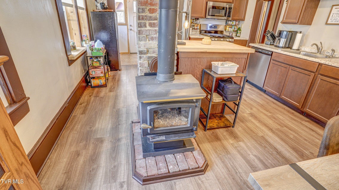 Photo #16: 524 Carolina Avenue