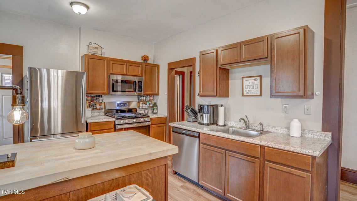 Photo #17: 524 Carolina Avenue