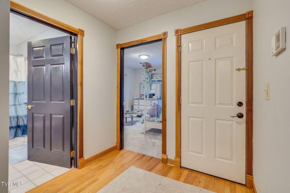 Photo #4: 780 Hamilton Road 