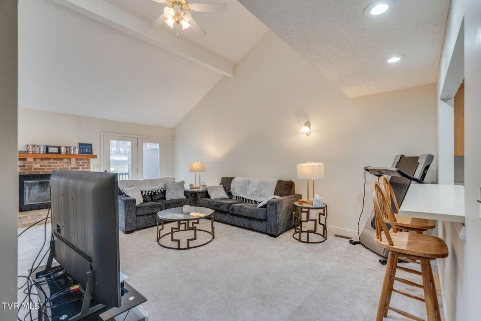 Photo #9: 780 Hamilton Road 