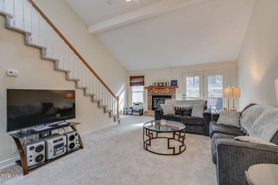 Photo #11: 780 Hamilton Road 