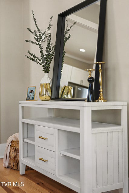 Photo #9: 319 Chilhowie Avenue