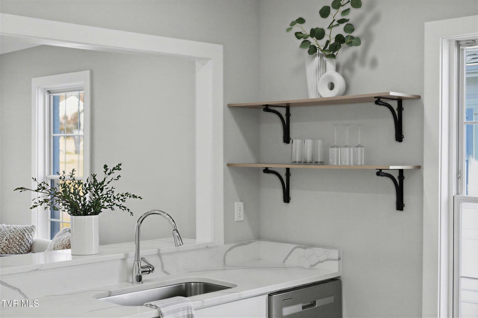 Photo #20: 319 Chilhowie Avenue