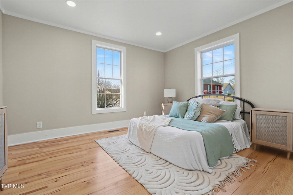 Photo #34: 319 Chilhowie Avenue