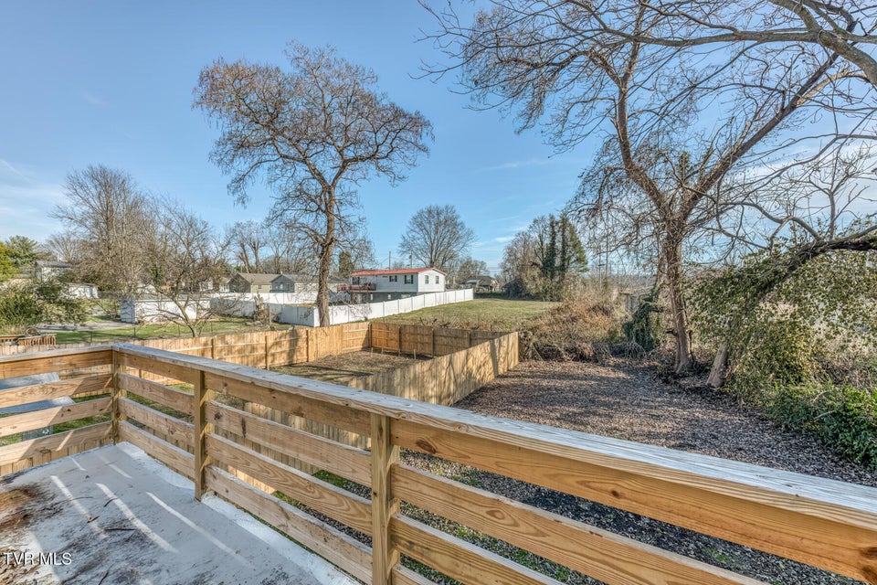 Photo #52: 319 Chilhowie Avenue