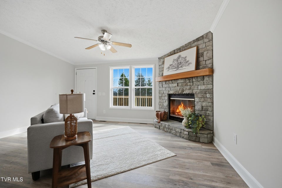 Photo #9: 111 Forester Lane