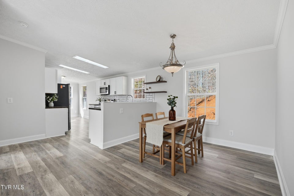 Photo #11: 111 Forester Lane