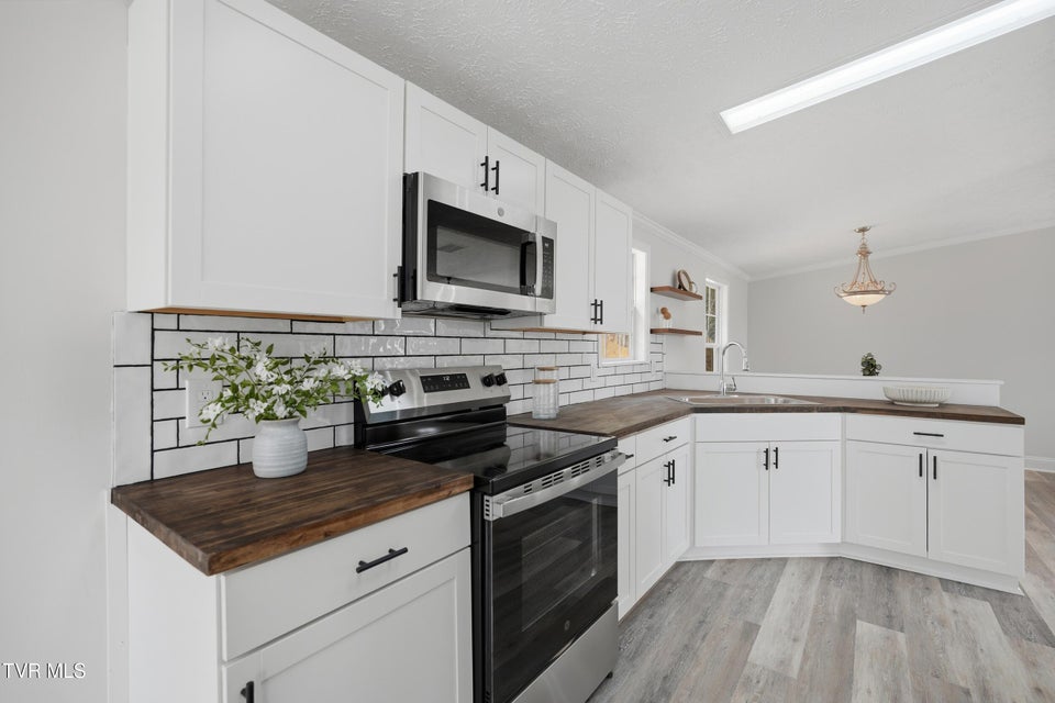 Photo #14: 111 Forester Lane