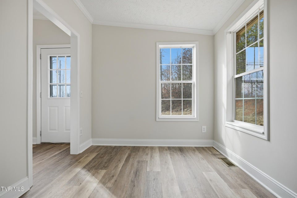 Photo #16: 111 Forester Lane