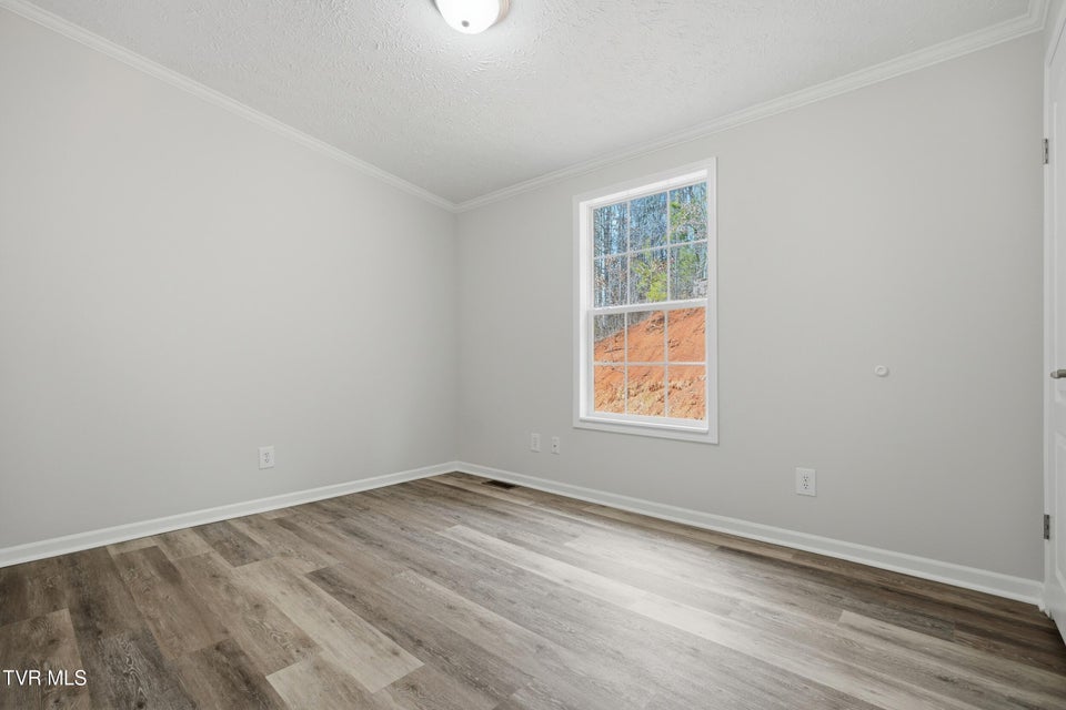 Photo #24: 111 Forester Lane