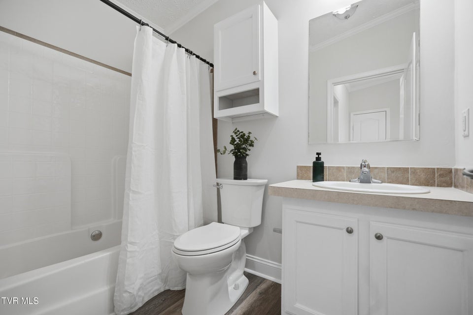 Photo #26: 111 Forester Lane