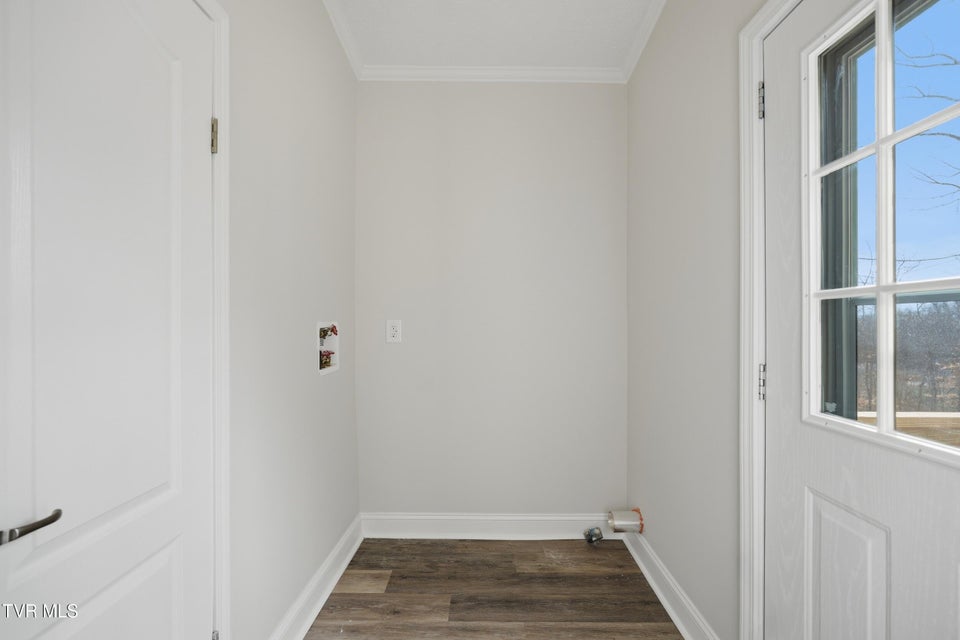 Photo #27: 111 Forester Lane