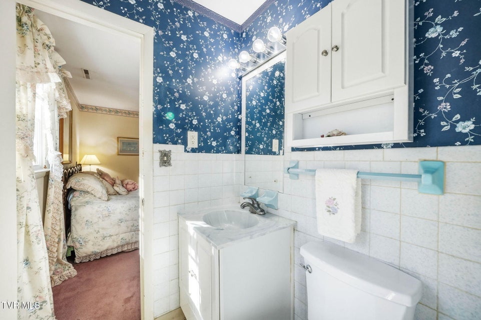 Photo #28: 1206 Huron Drive