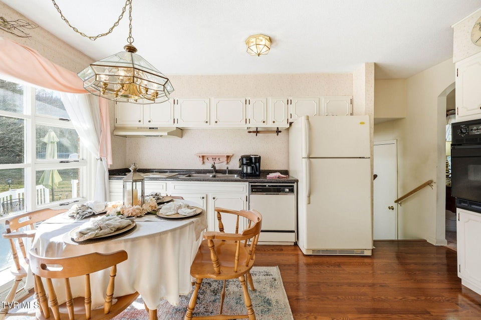 Photo #6: 1206 Huron Drive