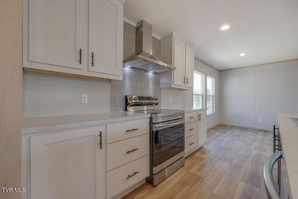 Photo #12: 319 Lories Lane