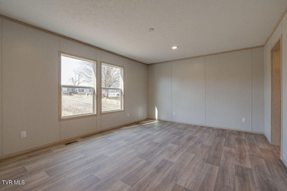 Photo #16: 319 Lories Lane