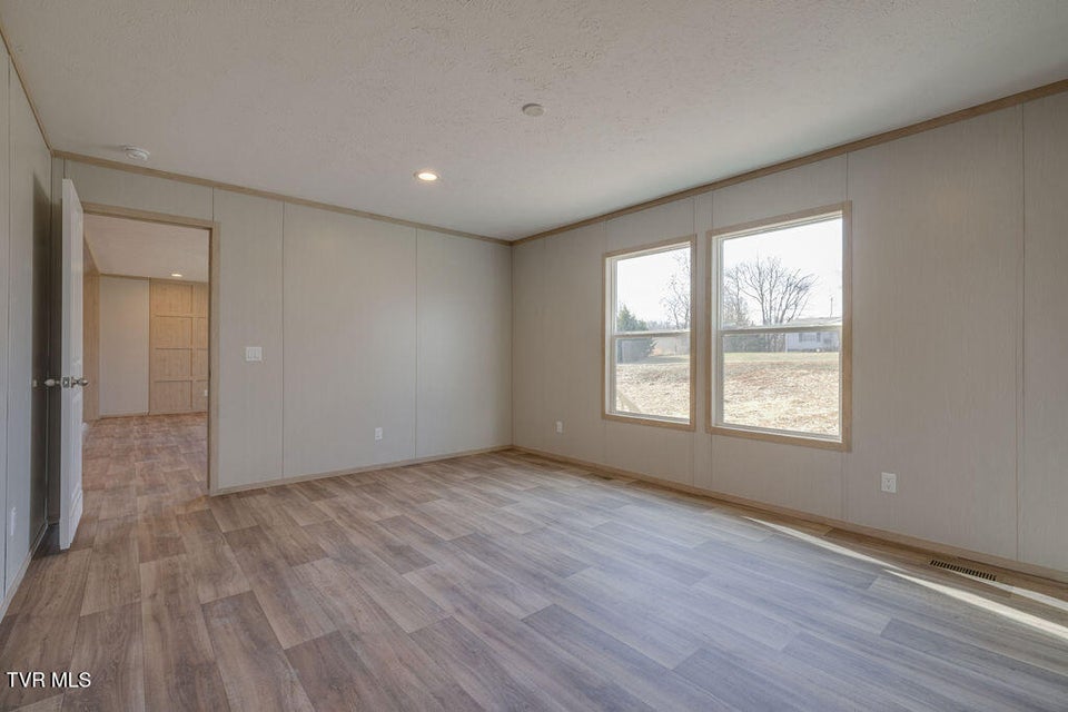 Photo #18: 319 Lories Lane