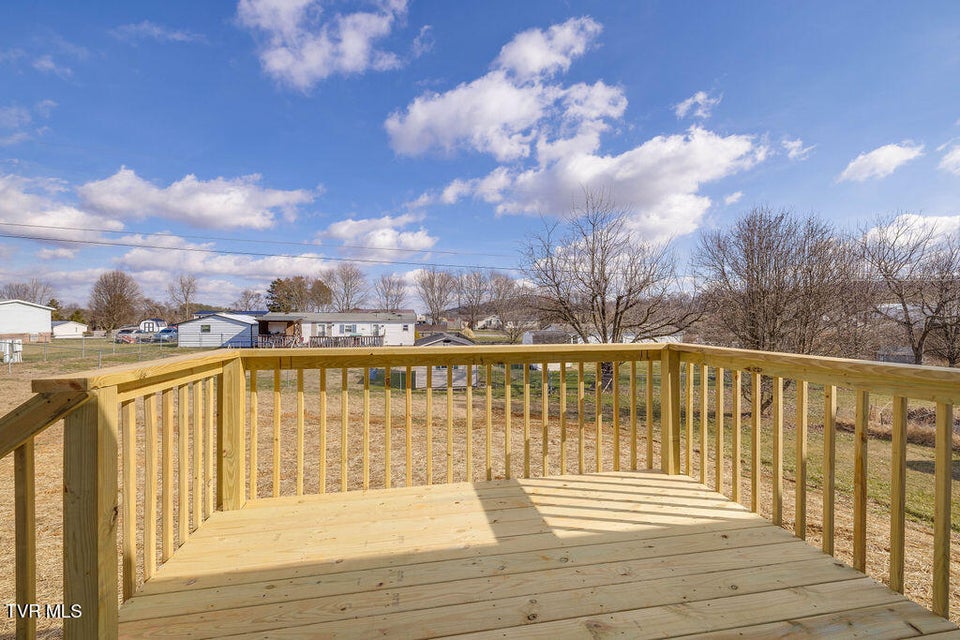 Photo #39: 319 Lories Lane