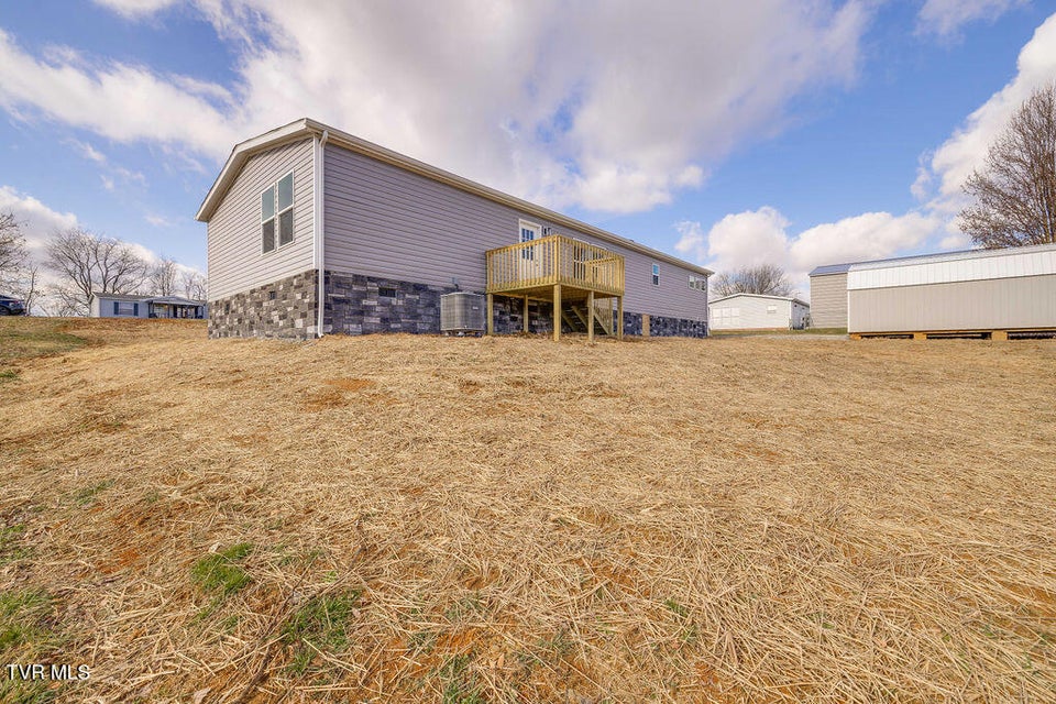 Photo #40: 319 Lories Lane