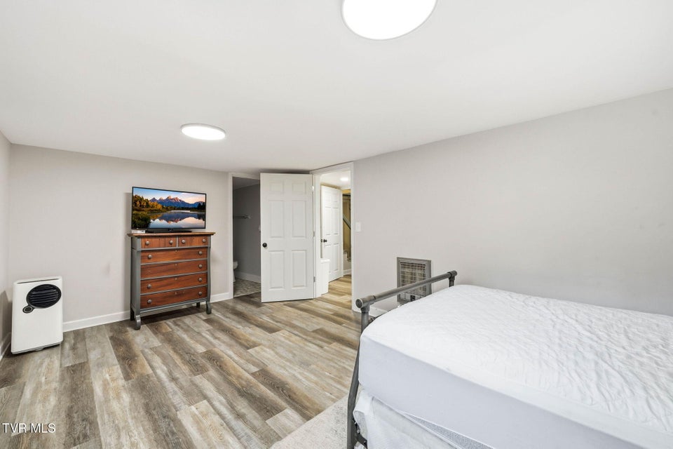 Photo #20: 110 Taylortown Road