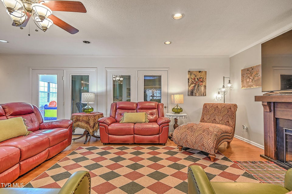 Photo #14: 70 Par Lane