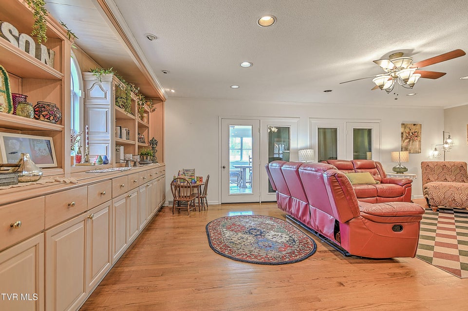 Photo #17: 70 Par Lane