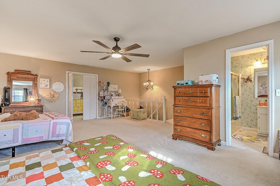 Photo #33: 70 Par Lane