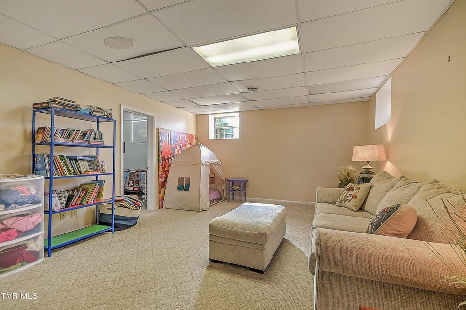 Photo #38: 70 Par Lane