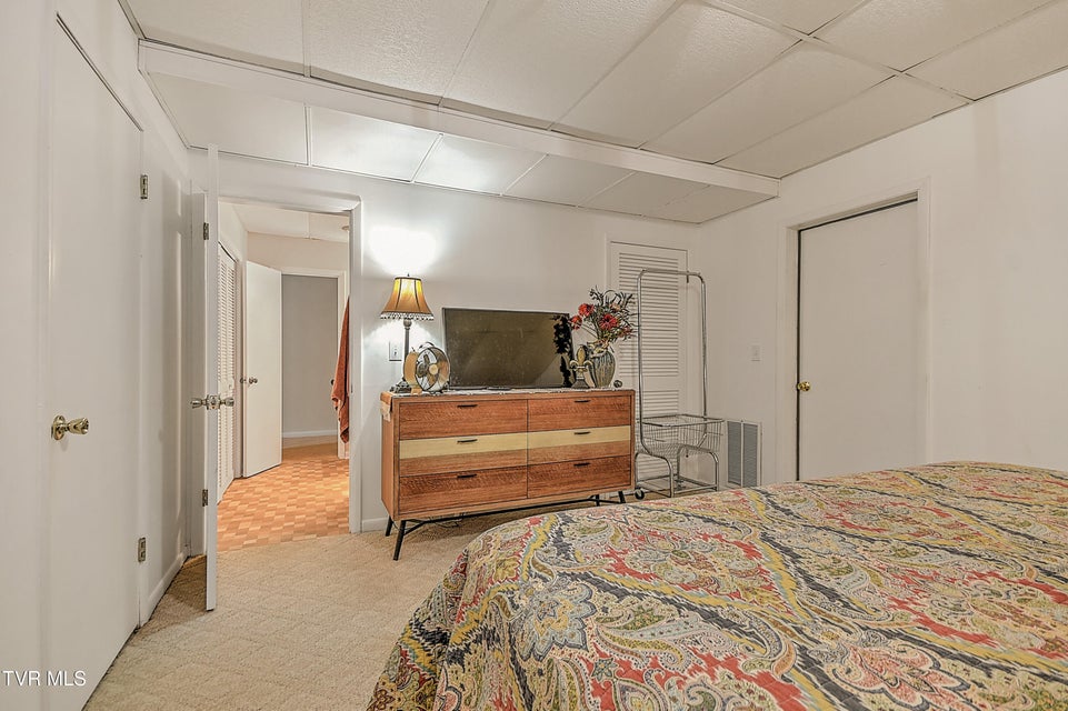 Photo #41: 70 Par Lane